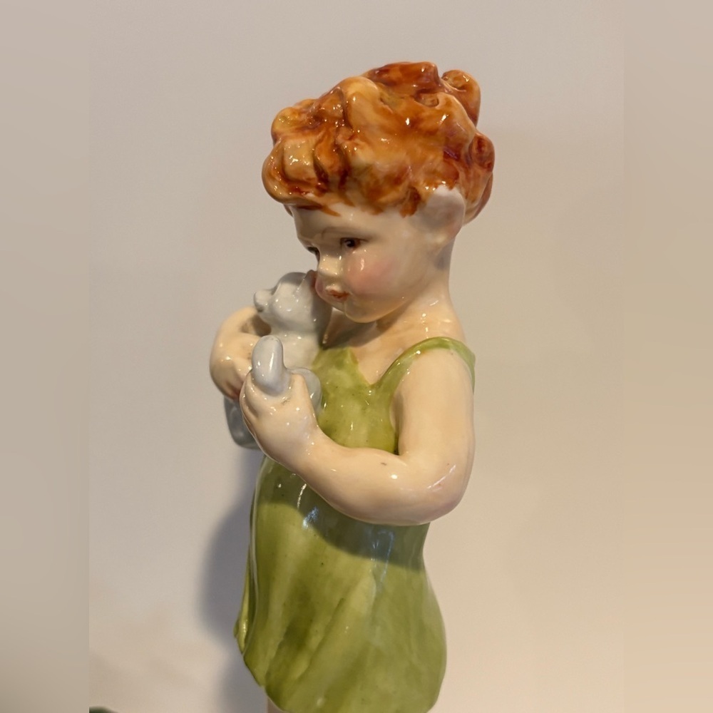 Royal Worcester Made in England Hand Painted Boy Figurine - Picture 5 of 10